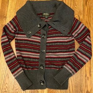 Eddie Bauer sweater very soft! 🌲